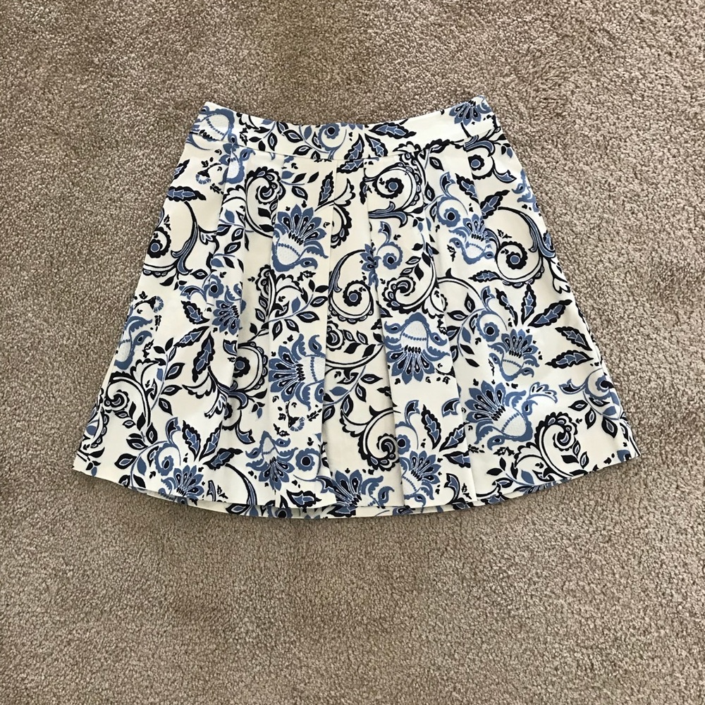 Full Skirt